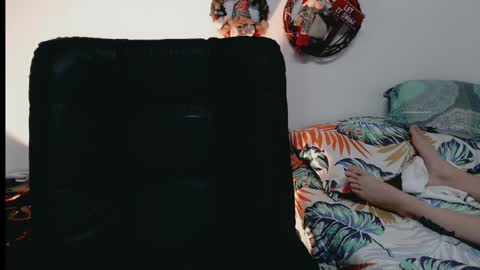 Snapshot of dani_jocelyn chatting on December 19, 2024, 11:46 pm dani y jocelyn online show from December 19, 2024, 11:46 pm