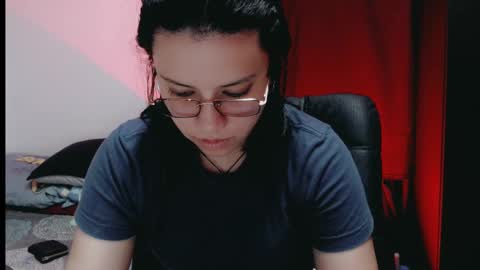 Snapshot of dani_jocelyn chatting on January 23, 2025, 7:18 pm dani y jocelyn online show from January 23, 2025, 7:18 pm