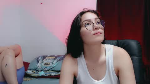 Snapshot of dani_jocelyn chatting on February 16, 2025, 7:05 pm dani y jocelyn online show from February 16, 2025, 7:05 pm