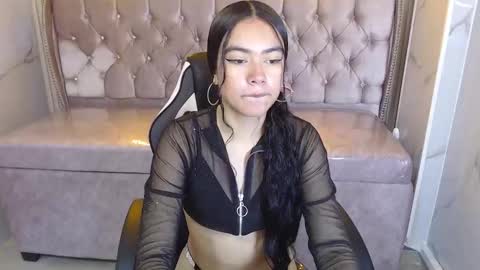 Snapshot of dania_b_ chatting on October 17, 2025, 3:10 am dania_b_ online show from October 17, 2025, 3:10 am