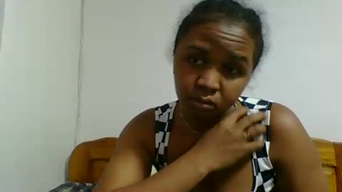 Snapshot of danie80704 chatting on November 16, 2025, 3:34 am danie80704 online show from November 16, 2025, 3:34 am