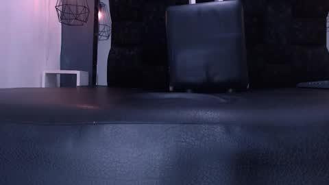 Daniel Delux  online show from November 21, 2025, 11:58 pm