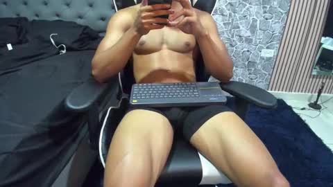 Snapshot of daniel_leconte chatting on October 14, 2025, 7:42 am daniel_leconte online show from October 14, 2025, 7:42 am