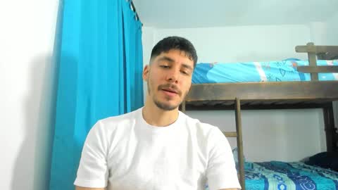 Snapshot of daniel_sexy77 chatting on October 18, 2025, 12:57 am Daniel sexy77 online show from October 18, 2025, 12:57 am