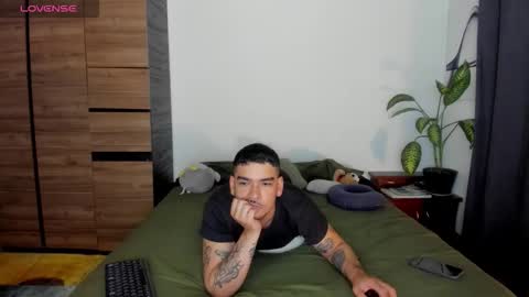 Snapshot of daniel_vianchi chatting on November 24, 2025, 8:08 pm Dani online show from November 24, 2025, 8:08 pm