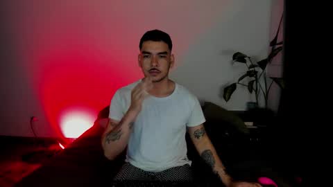 Snapshot of daniel_vianchi chatting on December 13, 2025, 9:20 pm Dani online show from December 13, 2025, 9:20 pm