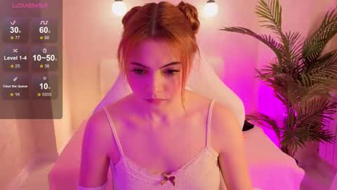 Snapshot of daniela_saules chatting on November 13, 2025, 10:03 am Daniela online show from November 13, 2025, 10:03 am