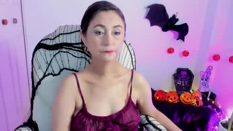 Snapshot of danielahot2 chatting on October 19, 2025, 6:03 am Daniela online show from October 19, 2025, 6:03 am