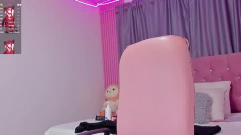 Danielle online show from September 12, 2025, 7:08 am