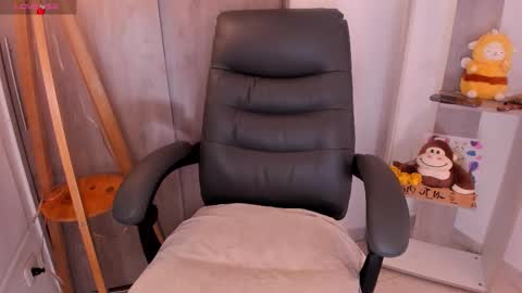 Danielle Rose online show from November 15, 2025, 10:59 pm