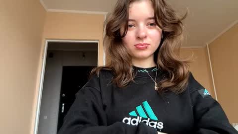 Snapshot of daniellevaulet chatting on November 12, 2025, 7:20 am Mia online show from November 12, 2025, 7:20 am