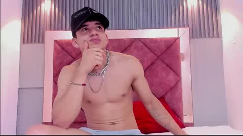 Dani online show from November 12, 2025, 11:25 pm