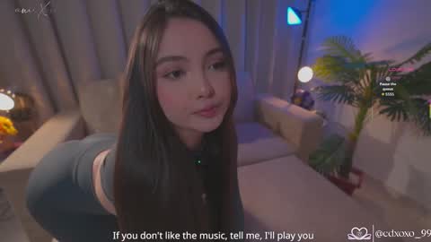      online show from November 28, 2025, 2:53 pm