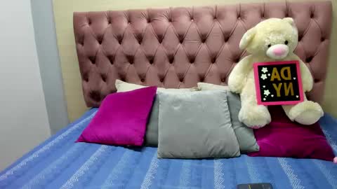 DaniiBelluci  online show from February 11, 2025, 7:02 am