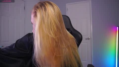 Snapshot of danikadillan chatting on December 15, 2024, 1:35 am Hi my name is Anna. Please say hello I like to chat with you. If u have request use Tip option .Thank you online show from December 15, 2024, 1:35 am