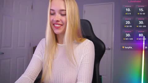 Snapshot of danikadillan chatting on December 27, 2024, 1:22 am Hi my name is Anna. Please say hello I like to chat with you. If u have request use Tip option .Thank you online show from December 27, 2024, 1:22 am