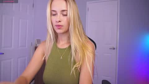 Snapshot of danikadillan chatting on January 23, 2025, 1:41 am Hi my name is Anna. Please say hello I like to chat with you. If u have request use Tip option .Thank you online show from January 23, 2025, 1:41 am