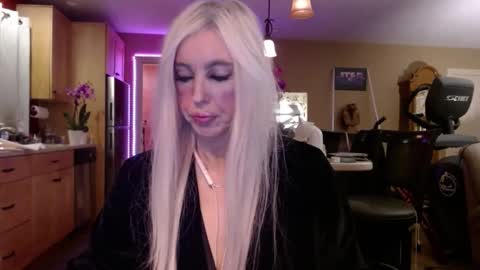 DanikaWhite69 online show from February 19, 2025, 11:06 am