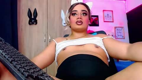 Snapshot of danipein chatting on November 8, 2025, 1:22 pm danipein online show from November 8, 2025, 1:22 pm