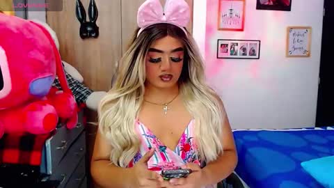 Snapshot of danipein chatting on December 15, 2025, 5:01 am danipein online show from December 15, 2025, 5:01 am