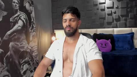 Snapshot of dann_saenz chatting on January 18, 2025, 11:33 pm Dann saenz online show from January 18, 2025, 11:33 pm