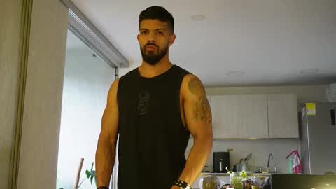 Snapshot of dann_saenz chatting on November 11, 2025, 11:49 pm Dann saenz online show from November 11, 2025, 11:49 pm