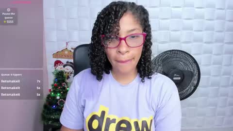 Snapshot of danna_berry chatting on December 16, 2024, 2:27 pm DannaBerry online show from December 16, 2024, 2:27 pm