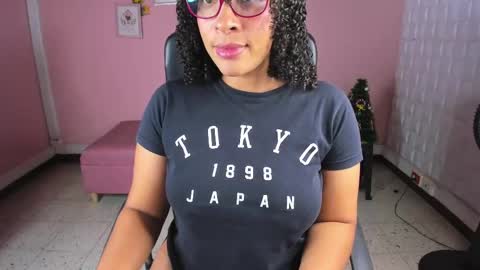 Snapshot of danna_berry chatting on January 6, 2025, 3:08 pm DannaBerry online show from January 6, 2025, 3:08 pm