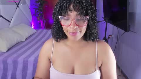 Snapshot of danna_berry chatting on September 12, 2025, 4:18 pm DannaBerry online show from September 12, 2025, 4:18 pm