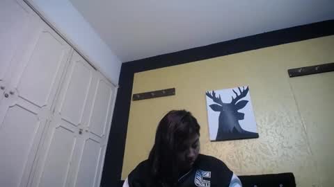 Danna Garza online show from January 5, 2025, 4:04 am