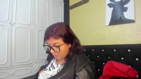 Danna Garza online show from March 10, 2025, 4:28 am