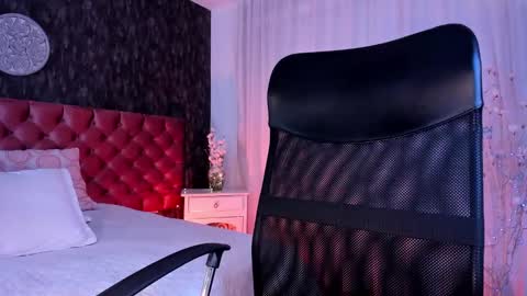 Danna online show from January 7, 2025, 8:21 pm