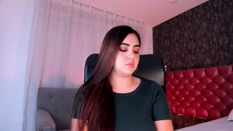 Danna online show from November 21, 2025, 3:22 pm