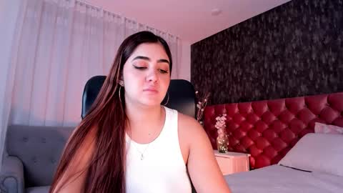 Danna online show from December 5, 2025, 3:30 pm