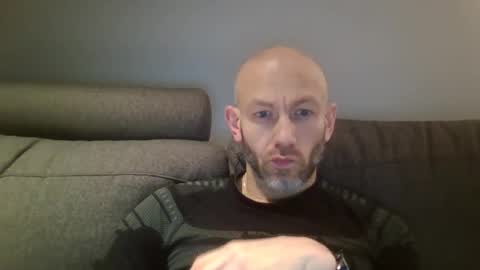 Snapshot of danny81boy chatting on December 8, 2024, 8:47 pm danny81boy online show from December 8, 2024, 8:47 pm