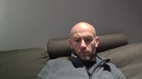 Snapshot of danny81boy chatting on January 1, 2025, 2:42 pm danny81boy online show from January 1, 2025, 2:42 pm