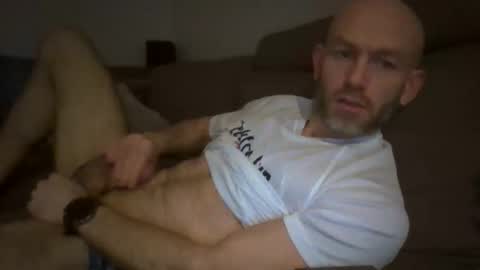 Snapshot of danny81boy chatting on February 10, 2025, 9:58 pm danny81boy online show from February 10, 2025, 9:58 pm