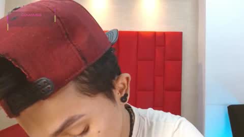 Danny online show from November 12, 2025, 1:22 pm