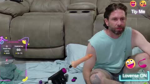 Snapshot of danooo1984 chatting on October 3, 2025, 5:04 am danooo1984 online show from October 3, 2025, 5:04 am