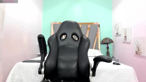 Snapshot of dante_bieber chatting on October 31, 2025, 3:02 pm dante online show from October 31, 2025, 3:02 pm