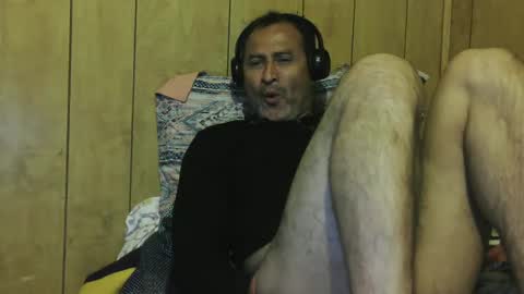 Snapshot of dantehot82 chatting on December 13, 2024, 2:43 am dantehot82 online show from December 13, 2024, 2:43 am