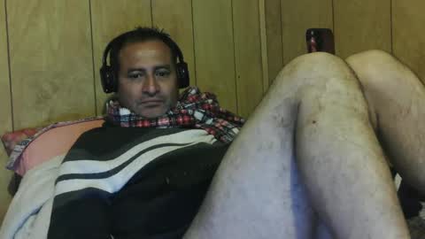 Snapshot of dantehot82 chatting on December 18, 2024, 12:54 am dantehot82 online show from December 18, 2024, 12:54 am