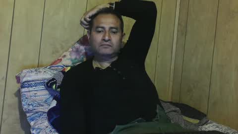 Snapshot of dantehot82 chatting on December 25, 2024, 4:54 am dantehot82 online show from December 25, 2024, 4:54 am