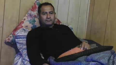 Snapshot of dantehot82 chatting on December 25, 2024, 2:02 pm dantehot82 online show from December 25, 2024, 2:02 pm