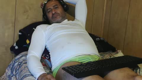 Snapshot of dantehot82 chatting on January 1, 2025, 7:20 am dantehot82 online show from January 1, 2025, 7:20 am