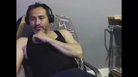 Snapshot of dantehot82 chatting on January 7, 2025, 11:24 pm dantehot82 online show from January 7, 2025, 11:24 pm