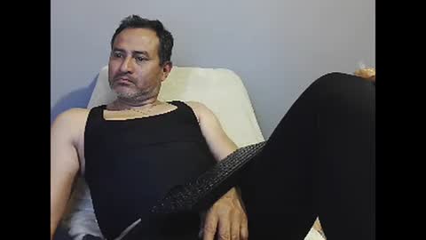 Snapshot of dantehot82 chatting on January 17, 2025, 9:28 pm dantehot82 online show from January 17, 2025, 9:28 pm