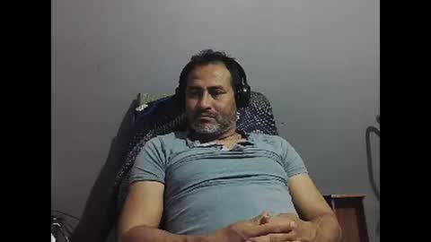 Snapshot of dantehot82 chatting on January 25, 2025, 2:37 am dantehot82 online show from January 25, 2025, 2:37 am