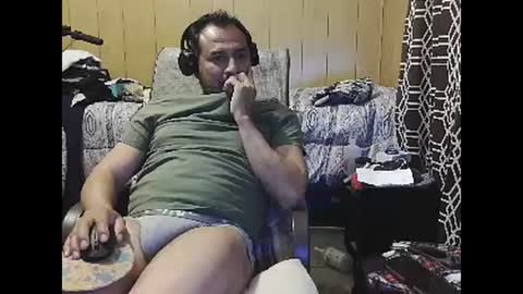 Snapshot of dantehot82 chatting on January 27, 2025, 2:31 am dantehot82 online show from January 27, 2025, 2:31 am