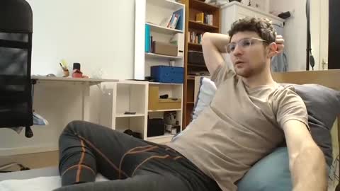 Snapshot of dantheman233 chatting on February 9, 2025, 2:18 pm Daniel online show from February 9, 2025, 2:18 pm